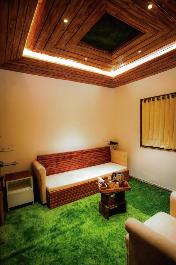 Krishna's Wood 3*