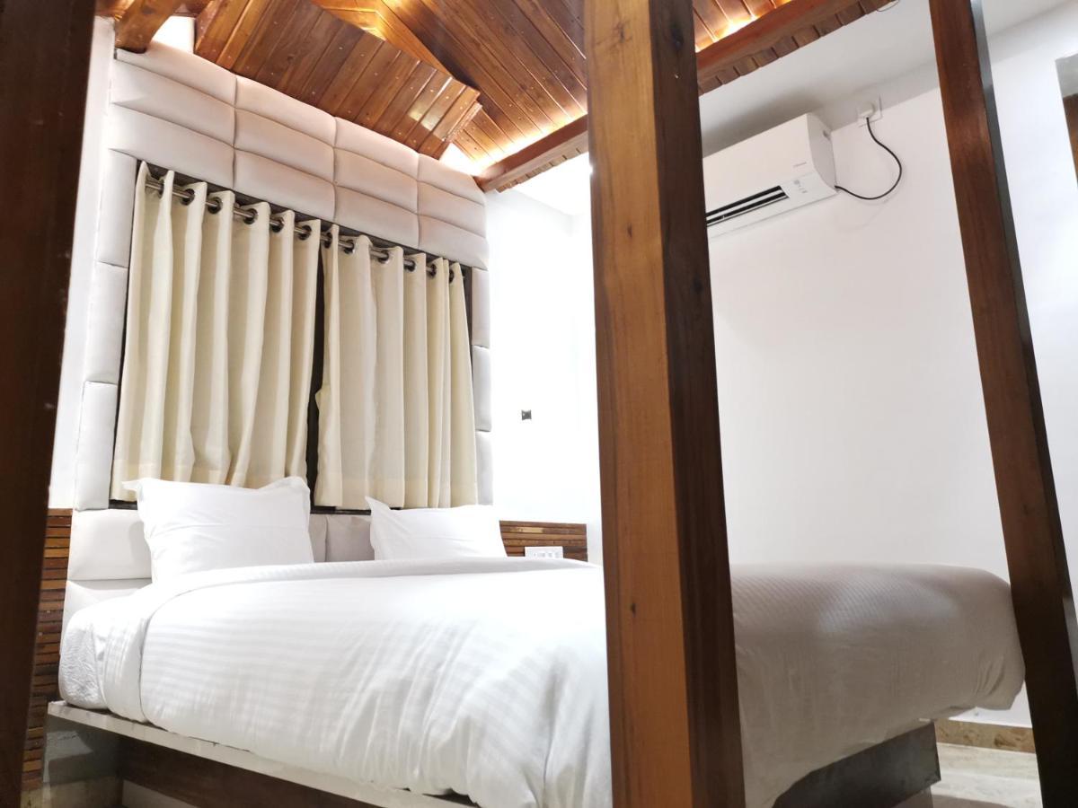 Krishna's Wood Hotel 3*