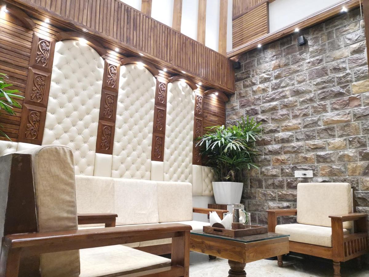 Krishna's Wood 3* Kolhapur