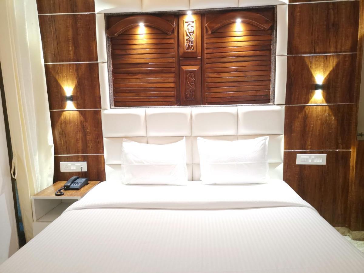 Hotel Krishna's Wood Kolhapur